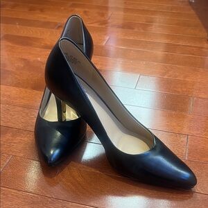 Naturalizer Classic Black Heels
